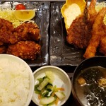 うお坐 - 魚河岸定食(本日のおかず(アジフライ&エビフライ)&唐揚げ)