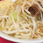 ラーメン二郎 - 野菜（そのまま）