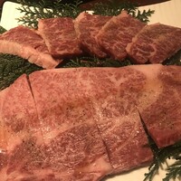 肉匠 牛虎 西中島店 - 