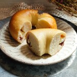 Bake bagel＆sweets - クランベリークリームチーズ