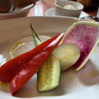 トラットリア グランボッカ - 季節のバーニャカウダ。ランチとは思えないリャレオツ