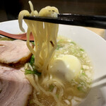 本丸亭 - モッチモチ麺。あー、見ただけでお腹が空いてきた