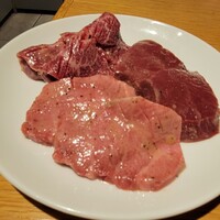 ビーフキッチン 渋谷店 - ハツ、上タン、特選はらみ