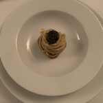 プリズマ - 自家製キャビアと赤ワインソースのタリオリー二