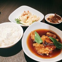 廣東料理 民生 ヒルトンプラザウエスト店 - 酢豚＆エビマヨ