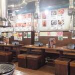 ホルモン焼肉 縁 - 店内