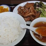 壽苑 - 焼肉定食 890円 全景