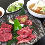 [Quick lunch! ] Three types of Yakiniku (Grilled meat) set ☆ A nice choice of rice dishes.