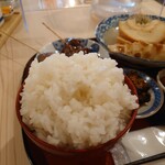 Tsukidibaruwadaya - 炊き加減、蒸らし具合が最高のふんわりご飯。
