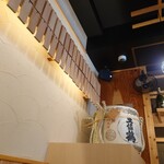 Tsukidibaruwadaya - 店内右奥の樽。