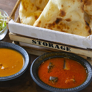 Sets where you can choose your favorite are popular♪ You can add up to 3 pieces of naan for the same price.