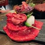 大衆炭火焼肉ジンギスカン ホルモン酒場 風土. すすきの店 - 