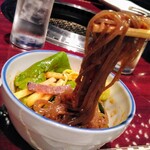 叙々苑 - 麺リフト　黒麵(そば粉入)