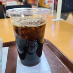 Kentakki Furaido Chikin - アイスコーヒーL(100円)です。