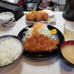 まるやま食堂 - 全体図。