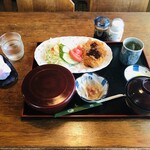 グリーン - 料理写真:トンカツ定食　８５０円