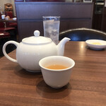Jindhin Rou - お茶。夏場は冷たいお茶です