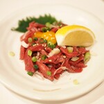 まんてんプロ - 牛はつユッケ