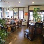 浅田 - フローリングの店内