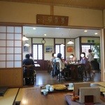 浅田 - 奥に座敷があります