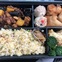 横浜中華街 重慶飯店 本館 - 中華弁当2160円税込