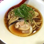 金町製麺 - 蛤の醤油そば