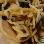 Nejimakiya - 麺はやや太め