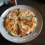 Cafe Ephemera - サケのピザ