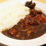 Maikari Shokudou - 煮込み牛すじカレー大盛2辛790円