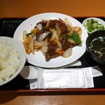 天天香 - 本日のランチ②　牛肉のオイスター炒め　850円