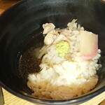 Tori san shokudou - 鶏五目釜飯をお茶漬け感覚で