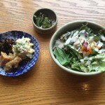 Ippo - 小鉢とサラダ