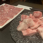 博多 焼肉 八十八 - 和牛上カルビと中落カルビ