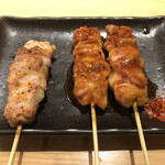 炭火鶏焼肉 しんざん - 