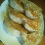 餃子のドラゴンキッチン - 餃子 ６ヶ ９０円×６。