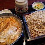 日の出屋 - 合わせカツ丼