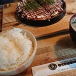 Okonomitei - 大阪流桜えび肉入り定食