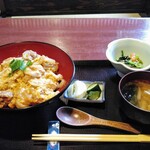 鳥安 - にいがた地鶏の親子丼御膳　1380円
