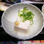 松のや - 小鉢（冷奴）