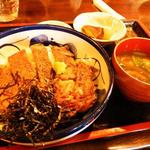 Thi Ando Guriru Arumu - ステーキ丼(みそ汁・漬物・煮物付き)￥1600