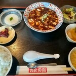愛園 - 四川の神のマーボ豆腐ランチセット