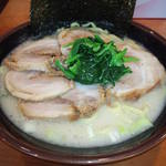 誠家 - 塩チャーシュー麺。チャーシュー多い！　