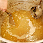 湘南あっさり豚骨ラーメン 寅そば - 料理写真: