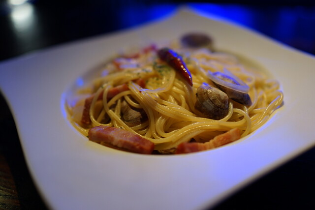 アジアンバー ルイーダ 水沢店 &ndash; ビアバーで楽しむアジアン料理と豊富なドリンク