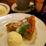 マルシェ エピス - 黒糖バナナタルト