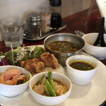 大衆中遊華食堂 八戒 - 