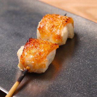 丸鶏からさばく“鶏の本当のおいしさ”を提供致します