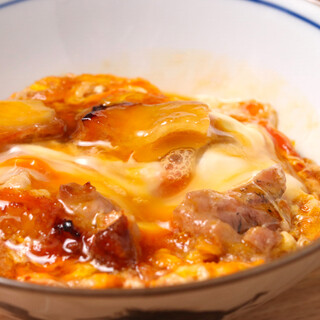 卵や出汁、米にもこだわった親子丼は絶品◎