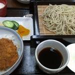ランチ（ソースひれかつ丼セット）