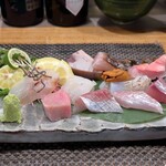 ぼちぼち - 天然鮮魚の造り盛り合わせ